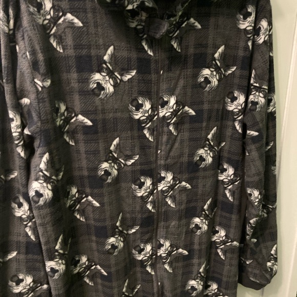 Adult unisex Gray Pajamas with Animal Print - Picture 3 of 8